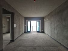 曹家湾轻轨站 朝中庭 中间楼层金科集美嘉悦一期三房