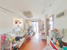 北蔡 · 龙博公寓 · 3室 2厅全明户型高楼层。