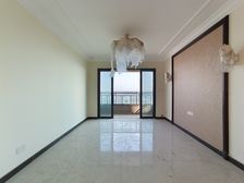 照母山渝北区 恒大世纪城一二期 三房双卫135万