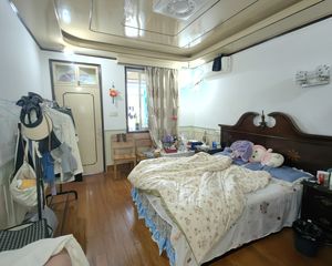 民族路8弄1室1厅1卫南朝向35.0万元/套出售