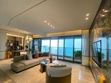 (特价房3套)重庆解放碑,146平豪宅大平层,楼下3轻轨交汇