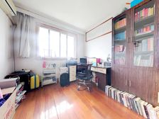 四楼上下三层 沿河景观 出门 小区安静