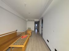 近地铁三号线,出行便利,户型方正,开发商精装交付