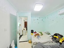 新出全南一房,户型方正,采光好无遮挡!满五年!