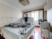 600米地铁站、非顶层、一梯两户、精装修拎包入住