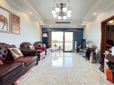 近轻轨,两梯两户,朝南 精装修 业主诚心