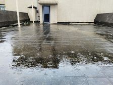 送车位,花园约120方独立使用 毛坯,南向看湖景