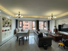 沙坪坝区 华宇温莎小镇二期 四房 170万