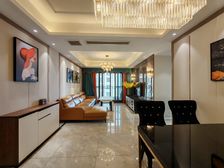 照母山公园旁 融创凡尔赛领馆三期 精装修 视野开阔高楼层