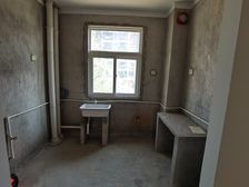 微山花园3房南北毛坯真实好房