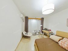 虹桥路D铁,电梯房,次顶楼,小户型,低总价,徐汇一路之隔诚售