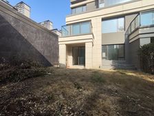 房子户型方正 南北通透 带花园 地下室