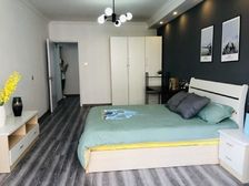 念四.中.心 一房带客厅,3号8号线地铁口, 婚房装修1年全