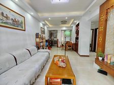 金凤豪苑 商品房 刚需小三居 有电梯 出行方便 商圈成熟