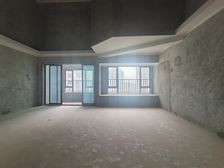 双书包, 鲁能城中央公馆跃层四房 150万