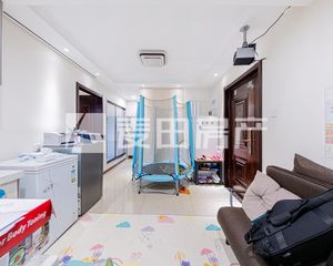 丽水莲花北向一居,格局方正,正对小区花园