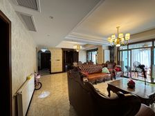 渝北区 长安锦绣城 四房 178万