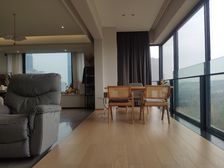 万科头排看公园 270°采光 全高定家居 全套房 推荐 !!