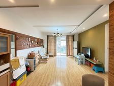 南桥寺中医院 体育公园+龙湖天街 精装大三房 门口车站轻轨