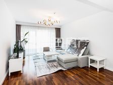 新城国际 东南三居室 双卧朝南 带大内置阳台 明卫 采光好