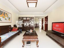 3室2厅润枫水尚西区