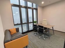 文通国际广场 雄踞东外滩滨江,坐拥中环之上。西起大连路