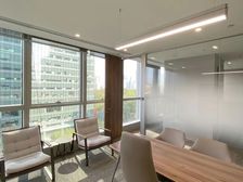 行政前台、共享会议室、共享休闲区域、室内保洁 精装修带家具