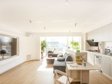 高楼层 南向大两居室 精装修 可拎包入住