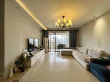 渝北区 东和春天东区 三房 135万