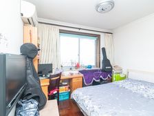 电梯房,南北通透,交通便利,精装修,诚意出售