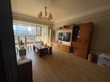 东鸣轩 3 房 132 方 繁华地段 交通便利 配套成熟