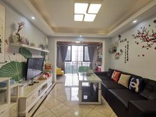 住家安静,精装修3房,配套齐全,保养好