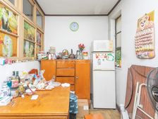 罗秀三村南北两房一厅,房型方正,双阳台,采光充足