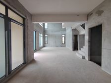 庆隆南山国际社区云溪苑,清水上叠带屋顶大花园,一楼带老人房