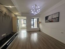 精装大两房带院馆,看中庭,该房价含一产权车位,诚意出售