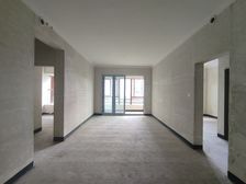 商圈C位,双书包中粮祥云大三房 162万