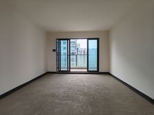 龙湖昱湖壹号嘉镧 中庭四房大平层 随时可看房