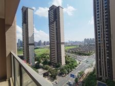 急售 红谷滩旁低总价高性价比四房 精装修 高性价比 莱电咨询