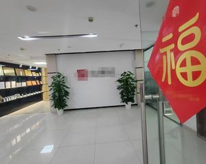 单价6000元 舜泰广场整层出售 精装带家具 随时看房