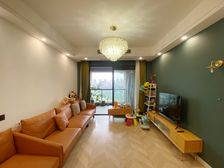 渝北区 香港置地约克郡壹号湖畔 三房 320万