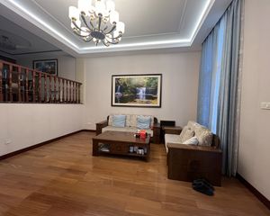 清泉花园别墅4室3厅3卫南朝向580.0万元/套出售