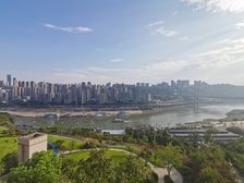 北滨路必看好房 绿地御江山江景洋房 背靠观音桥 出门滨江路