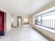 龙湖 边套 中庭为主 三房两卫 有钥匙看房方便