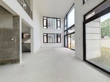 拱北关口独栋别墅 华发山庄 带300平花园 全新毛坯