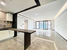 看中可谈,房东因置换诚心急售,中间楼层,采光好