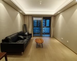 星湖湾3室2厅2卫南朝向315.0万元/套出售