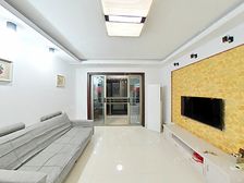南师附中对面 东方天郡西三开间朝南 中楼层价格好谈