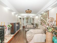 02年商品房电梯,南北通大三房,有车位