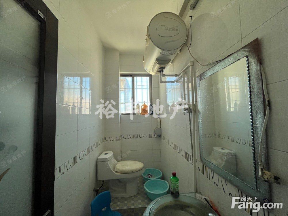 银丰花园 3 房 127 方 配套成熟 交通便利 繁华地段