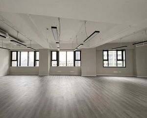(亏200万急抛)仙霞路高品质办公楼丨香喷喷的价格丨看房随时